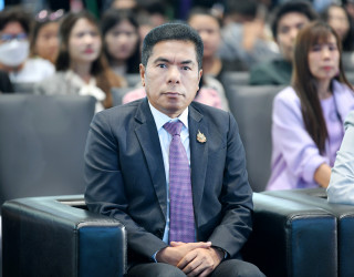 นายอาวุธ