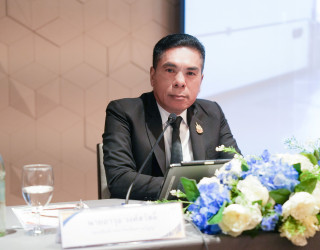 นายอาวุธ