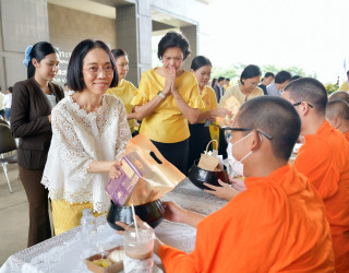 อธิบดีและผู้บริหารกรมทรัพย์สินทางปัญญา