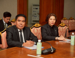 นายอาวุธ