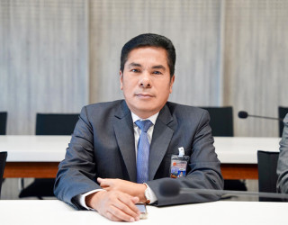 นายอาวุธ