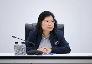 อธิบดีกรมทรัพย์สินทางปัญญา  หารือร่วมกับ ผู้อำนวยการอุทยานวิทยาศาสตร์และเทคโนโลยี มหาวิทยาลัยเชียงใหม่ (รศ.ดร.ปิติวัฒน์ วัฒนชัย) เกี่ยวกับแนวทางความร่วมมือเชิงรุกในการยกระดับเศรษฐกิจไทยให้ขับเคลื่อนด้วยนวัตกรรม