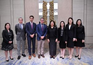 อธิบดีกรมทรัพย์สินทางปัญญา ประชุมทวิภาคีร่วมกับ สํานักงานทรัพย์สินทางปัญญาแห่งสหภาพยุโรป(EUIPO)เกี่ยวกับความร่วมมือทวิภาคีด้านทรัพย์สินทางปัญญา วันที่ 4 ธันวาคม 2568 ณ โรงแรมคอนราด กรุงเทพ ตึกออล ซีซันส์ เพลส