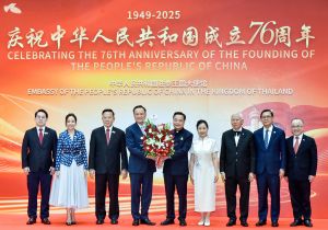 รองอธิบดีกรมทรัพย์สินทางปัญญา เข้าร่วมงานเฉลิมฉลองครบรอบ 76 ปีแห่งการสถาปนาสาธารณรัฐประชาชนจีน โดยมีนายจาง เจี้ยนเว่ย เอกอัครราชทูตจีนประจำประเทศไทยเป็นประธานในพิธี เมื่อวันที่ 23 กันยายน 2568 ณ ศูนย์ประชุมแห่งชาติสิริกิติ์