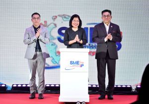 กรมทรัพย์สินทางปัญญา เดินหน้าเสริมศักยภาพผู้ประกอบการ SME ไทยในยุคการแข่งขันสูง เปิดตัว “โครงการ SME ไทย เพิ่มมูลค่าได้ด้วย IP” อย่างเป็นทางการ ชูบทาท “ทรัพย์สินทางปัญญา (IP)” เป็นเครื่องมือสำคัญเสริมแกร่งในการดำเนินธุรกิจ เพิ่มมูลค่าให้กับสินค้าและบริการ