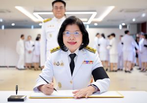 อธิบดี ผู้บริหาร และเจ้าหน้าที่กรมทรัพย์สินทางปัญญาร่วมถวายพระพรชัยมงคลและถวายสัตย์ปฏิญาณเพื่อเป็นข้าราชการที่ดีและพลังของแผ่นดิน เนื่องในโอกาสวันเฉลิมพระชนมพรรษา พระบาทสมเด็จพระเจ้าอยู่หัว 28 กรกฎาคม 2569 วันที่ 27 กรกฎาคม 2569 ณ กรมทรัพย์สินทางปัญญา