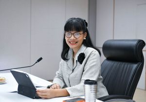 นางสาวพริ้วแพร ชุมรุม รองอธิบดีกรมทรัพย์สินทางปัญญา เป็นประธานการประชุม การตรวจและแนะนำการละเมิดของข้อมูลส่วนบุคคลจากภัยคุกคามทางไซเบอร์  ประจำปีงบประมาณ พ.ศ. 2569 เพื่อประเมินและยกระดับการดำเนินงานด้านการคุ้มครอง ข้อมูลส่วนบุคคลและการรักษาความมั่นคงปลอดภ