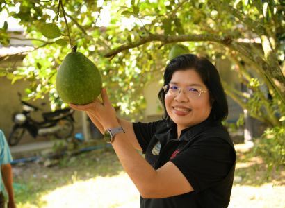 กรมทรัพย์สินทางปัญญา ประกาศ “ส้มโอเวียงแก่น” เป็น GI น้องใหม่ ดัน “เชียงราย” ขึ้นแท่นอันดับ 2 จังหวัดที่มี GI มากที่สุดในไทย รวม 9 รายการ สร้างมูลค่าสู่ชุมชนรวมกว่า 400 ล้านบาทต่อปี