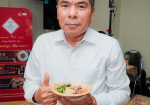 นายอาวุธ วงศ์สวัสดิ์ รองอธิบดีกรมทรัพย์สินทางปัญญา เข้าร่วมงานเปิดตัวแคมเปญ  “เที่ยว ฟิน กิน Thai SELECT ปี 3” วันที่ 1 เมษายน 2569 ณ สำนักงานปลัดกระทรวงพาณิชย์